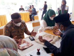 Patut Dicontoh, Bupati Bersama Istri Manfaatkan Momentum Ramadan Tunaikan Zakat Harta di Baznas Bone