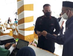 Danyon Brimob Rutin Tunaikan Zakat Profesi di Baznas Bone