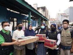 Bantu Korban Kebakaran Jalan Pandang, Warga: Terima Kasih Pak Gubernur