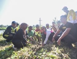 Hari Lingkungan Hidup, Bupati Indah Pimpin Gerakan Tanam Pohon di To’Radda