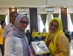 163 Kelompok Wirausaha di Lutra Dapat Bantuan Hibah, Bupati Indah: Manfaatkan Dengan Baik