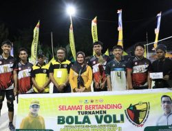 Ditutup Bupati Indah, Tim Putra Radda Juara Turnamen Voli Muhammad Fauzi Cup II