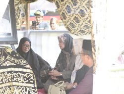 Sampaikan Duka Mendalam, IDP Sambangi Kediaman Almarhum Syukur Bijak