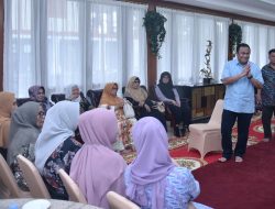 Gobel Buka Bersama Janda Pejuang Gorontalo