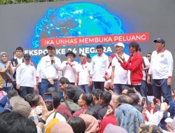 ‘Bertabur Bintang’ Dihalal Bihalal IKA Unhas, Ada Musisi Ternama Fadly Padi Yang Berhasil Bius Ribuan Alumni Unhas