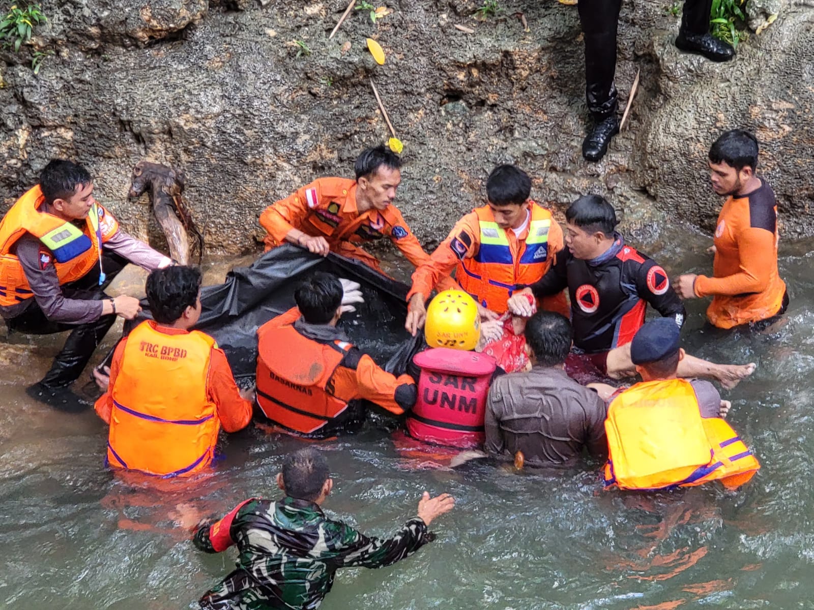 Tim Sar Gabungan Temukan Korban Tenggelam Di Sungai Begini Kondisinya