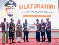 Rp1 Miliar Hibah untuk Forum Kerukanan Umat Beragama Diserahkan Gubernur Andi Sudirman