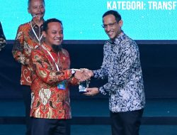 Sehari, Gubernur Andi Sudirman Terima Penghargaan Bidang Pendidikan dan Sosial