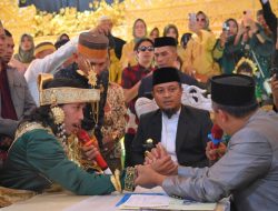 Gubernur Andi Sudirman Jadi Saksi Pernikahan Tumming – Nanda di Gowa