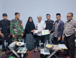 Baznas Bone Salurkan Bantuan Bedah Rumah di Lemoape