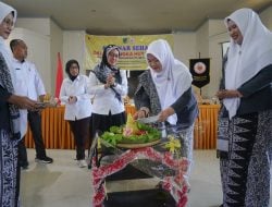 HUT IBI ke 72, Bupati IDP Sebut Peran Bidan Penting Turunkan Angka Stunting