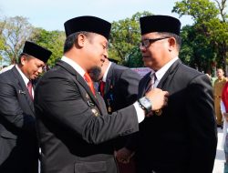 Gubernur Andi Sudirman Sematkan 2.398 Satyalancana Karya Satya kepada PNS Pemprov Sulsel