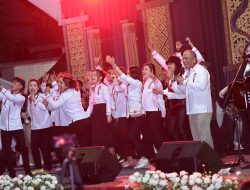 Pecah! Pentas Seni Makale Dihadiri Ribuan Warga Toraja