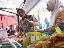 Tekan Inflasi Di Sulsel, PJ Sekda Buka Pasar Murah Gerakan Pangan Murah di Kecamatan Mariso