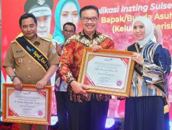 Pj Gubernur Bahtiar dan Ketua PKK Sofha Marwah Dikukuhkan Jadi Bapak dan Bunda Asuh Anak Stunting