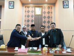 Seluruh Fraksi DPRD Sulsel Setuju Atas Jawaban Pj Gubernur Sulsel, Ranperda Tentang APBD TA 2024 ke Tahap Pembahasan
