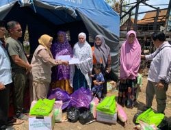 Baznas Bone Beri Santunan Korban Kebakaran di Tibojong