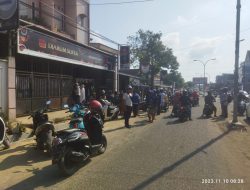 Breaking News, Dugaan Perampokan di Depan SPBU Ahmad Yani, Korban Digorok, Emas Dibawa Kabur