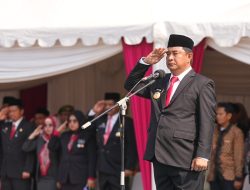 Hari Pahlawan Nasional, Pj Gubernur Sulsel dan Pangdam XIV Hasanuddin Serahkan Bantuan untuk Korban Bencana Sosial