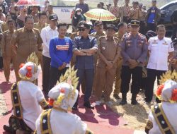 Bupati Hadiri Pesta Rakyat Tunreng Tellue