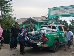 Sasar Enam Ponpes, Baznas Bone Salurkan 2.125 Kg Beras