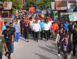 Pj Gubernur Sulsel – Bupati Bulukumba Jalan Santai Bersama Warga Sambil Bahas Sinergi Program