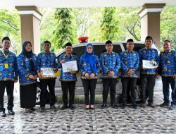 Komitmen Hadirkan Layanan Kesehatan Berkualitas, IDP Serahkan Tiga Ambulance