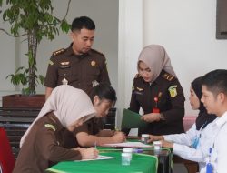 Deteksi Dini Narkoba, Kajari Bone Instruksikan Seluruh Pegawai Tes Urine