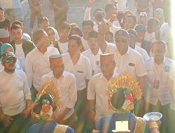Ribuan Warga Antar Paslon All In Daftar di KPU Bone, Berkas Di Silon Dinyatakan Lengkap