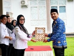 Bupati IDP Serahkan SK PPPK, Pacu Semangat Kerja