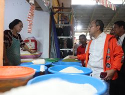 Dari Pelelangan Ikan, Cagub Sulsel Danny Pomanto ke Pasar Subuh Lihat Kekuatan Ekonomi Maros