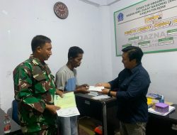 Baznas Bone Serahkan Bantuan Dana Rehabilitasi, Sasar Warga Biru