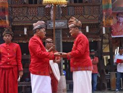 Danny Pomanto Terima Gelar Adat Kehormatan Lunte Sanda Silalong Oleh Keluarga Besar Keturunan Puang Sappetau