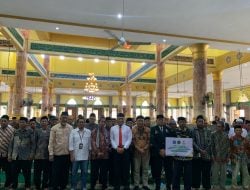 Pemkab Bone Melalui Baznas salurkan Bantuan Dana Hibah Insentif Imam Desa/Kelurahan