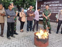 Waspadai Penyalahgunaan, Bawaslu Bone Awasi Pemusnahan Surat Suara di KPU Bone