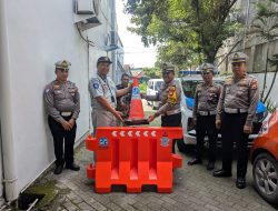 Jasa Raharja Serahkan Bantuan Fasilitas Keselamatan dan Gelar Pembagian Helm di Kabupaten Bone