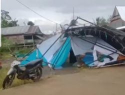 Tenda Calon Pengantin Roboh Diterjang Angin Kencang di Wajo