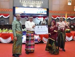 Pemkab Sinjai Terima Ambulance CSR Bank Sulselbar pada Peringatan HJS ke-461