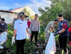 Kepedulian Bupati–Kapolres Bone di Gerakan Bersih Pesisir 1000 Kantong Sampah