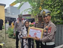 HUT Bhayangkara, Satlantas Polres Bone Tebar Kebahagiaan Dengan Berbagi Paket Sembako