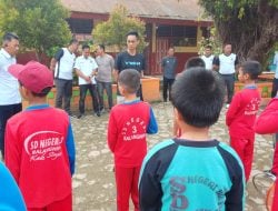 Yusuf Pelatih Klub Bulutangkis Cina, Manfaatkan Pulkam Melatih di SD Negeri 3 Sinjai