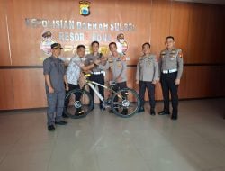 Bripda Riang Isdal Personel Satlantas Polres Bone Gagalkan Begal, Dapat Penghargaan Dari Bupati Bone